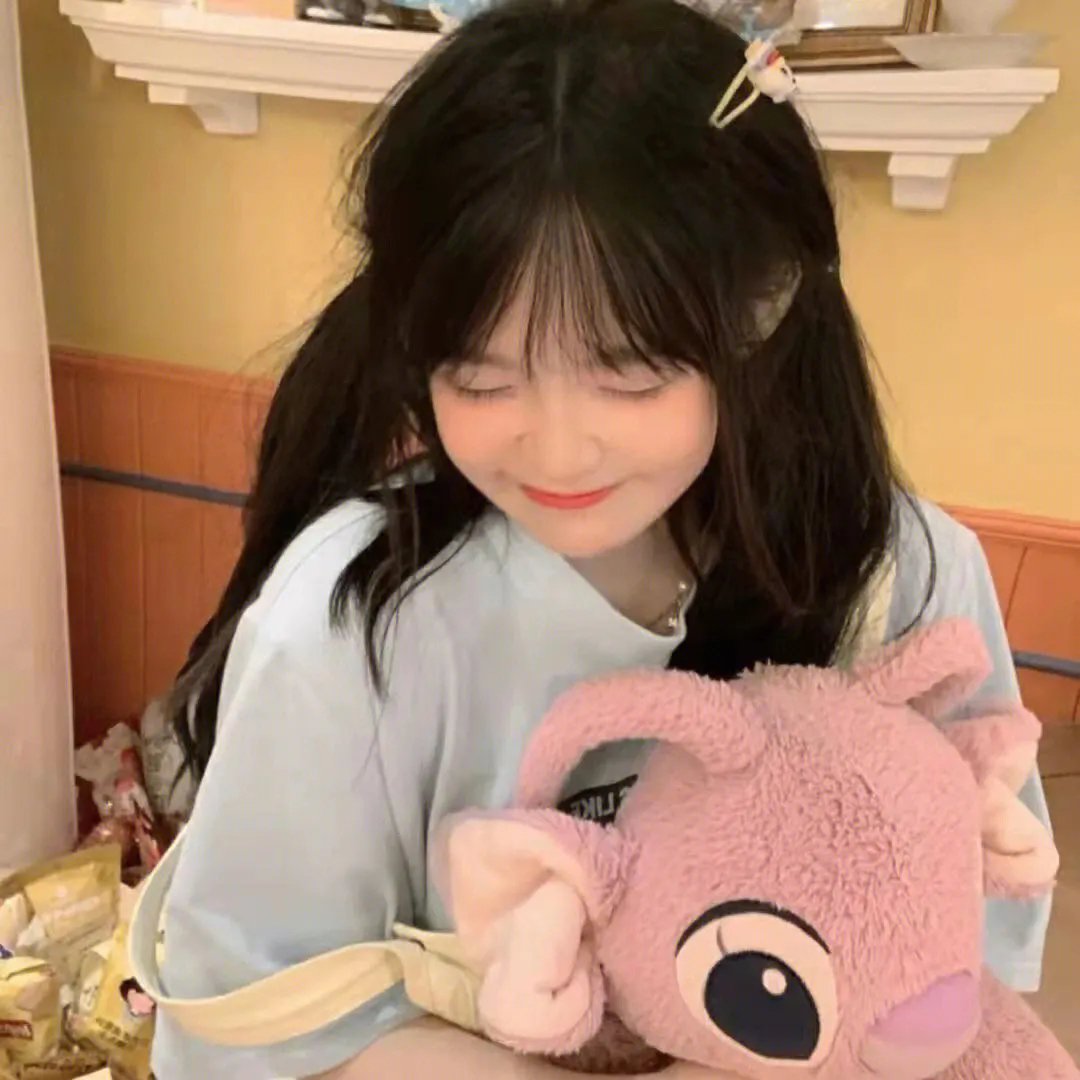 离婚当天，被帮派继承人缠上了